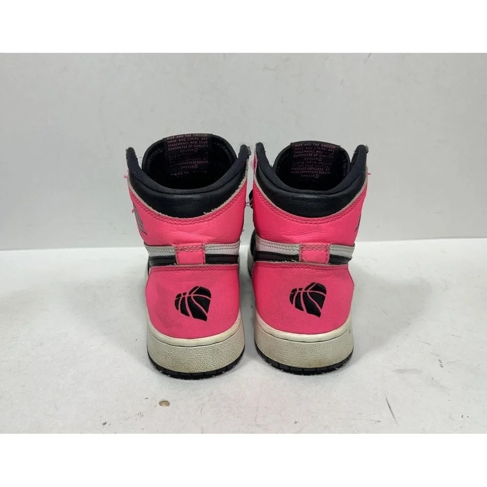 Air Jordan 1 High OG GS Valentine's Day GS Size 4Y / Womens 5.5 881426-009